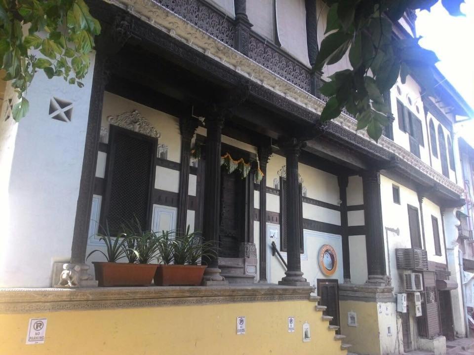 아흐메다바드 디완지 니 하벨리 B&B 외부 사진