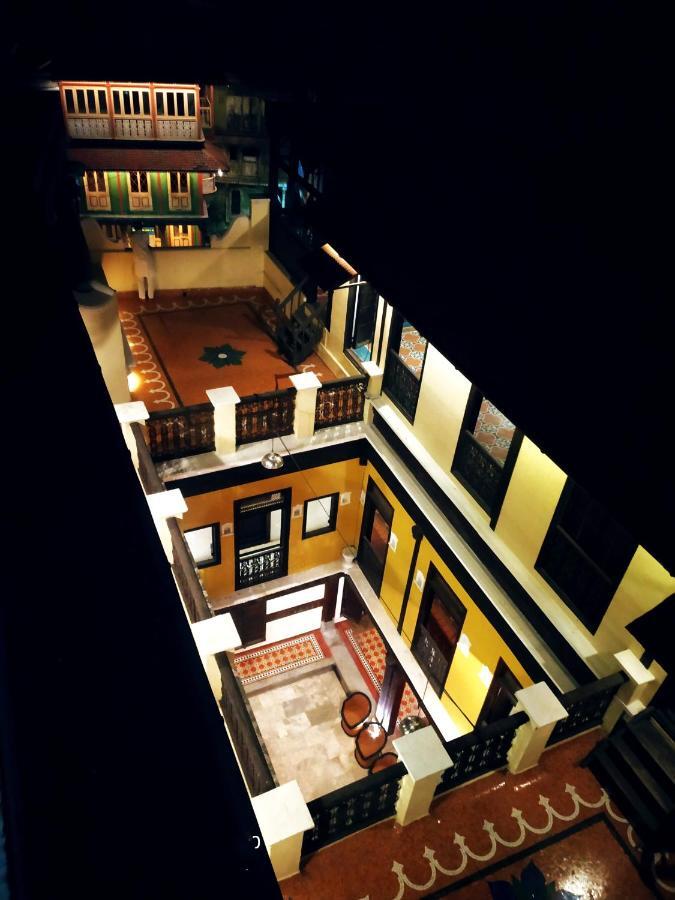 아흐메다바드 디완지 니 하벨리 B&B 외부 사진